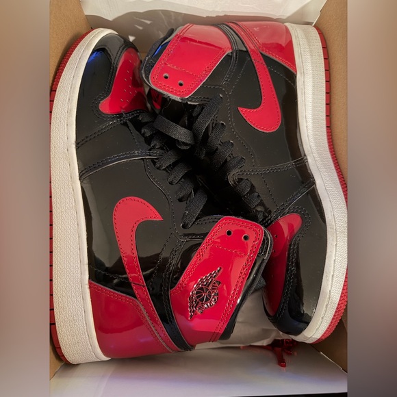 Nike Air Jordan 1 Retro High OG Box - Black & Red